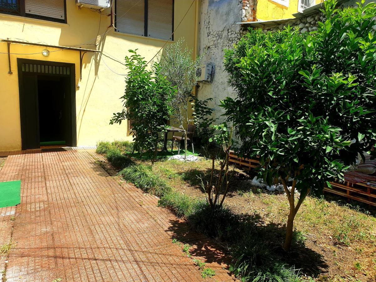 Vila Koltrina Shkodër エクステリア 写真