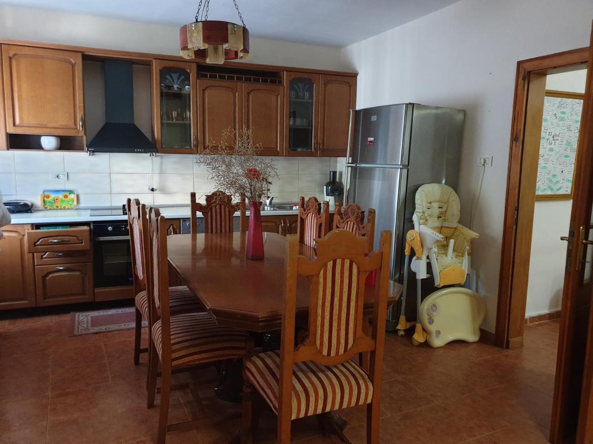 Vila Koltrina Shkodër エクステリア 写真