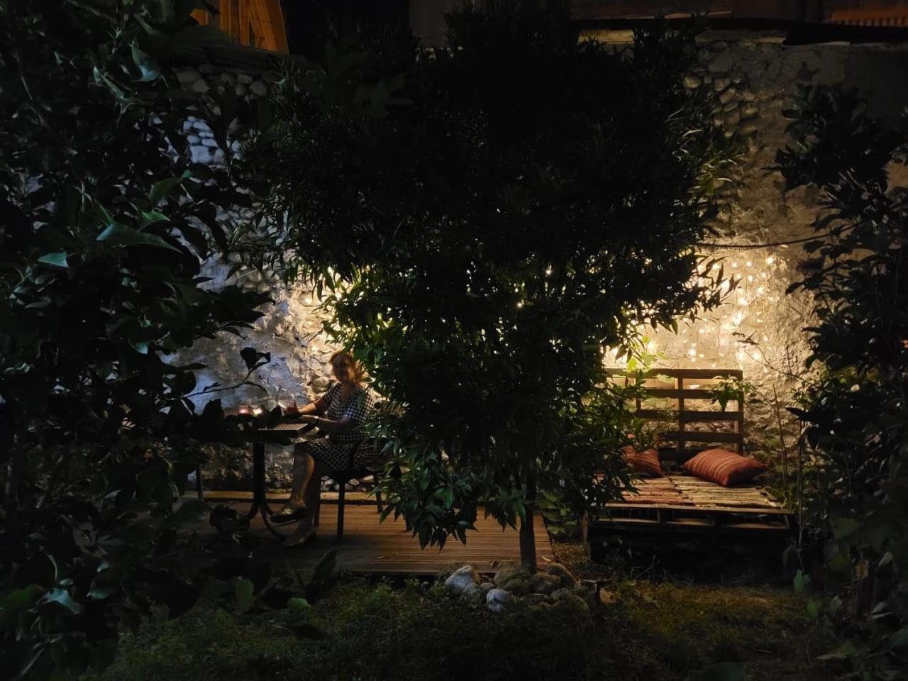 Vila Koltrina Shkodër エクステリア 写真