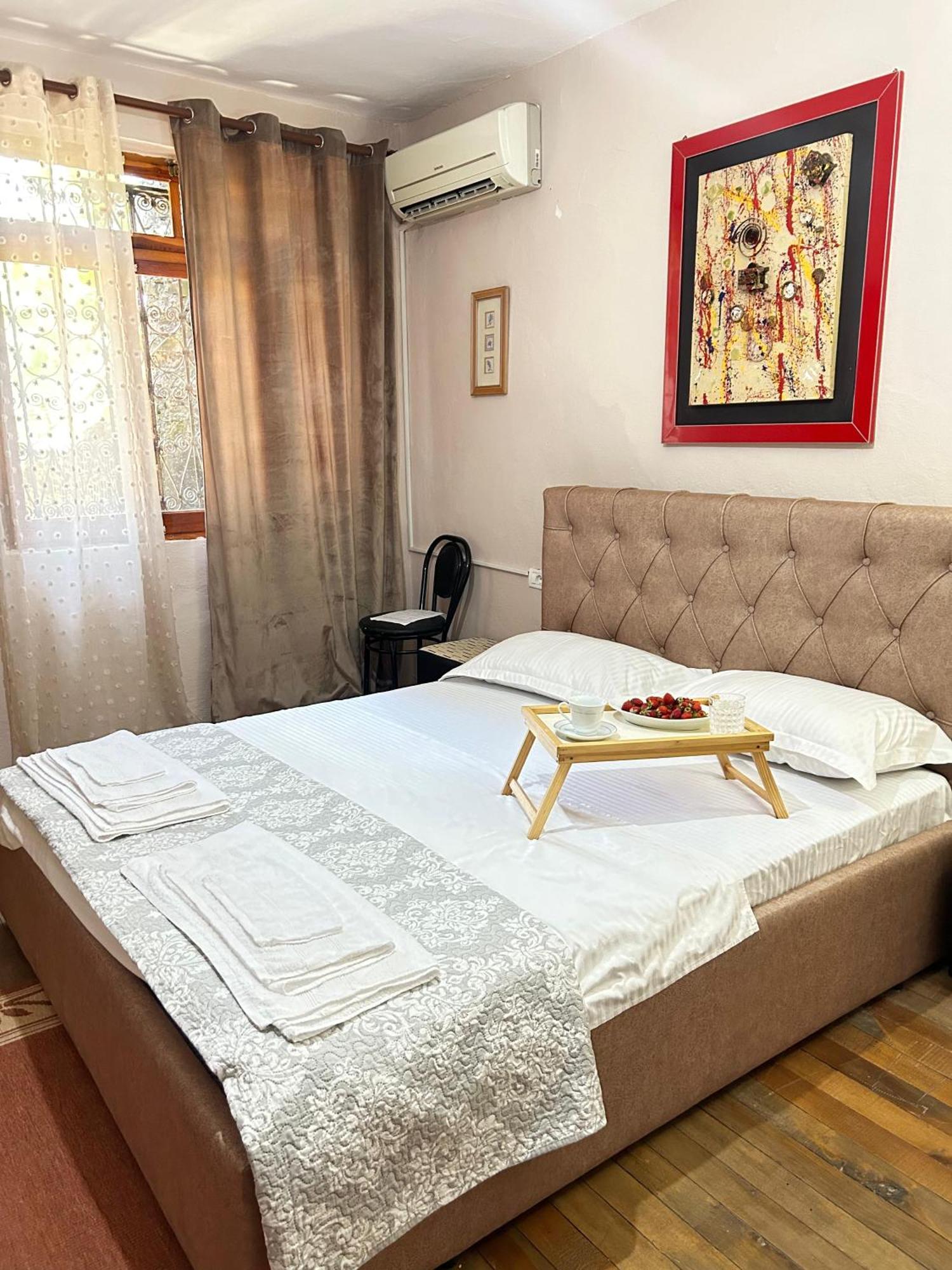 Vila Koltrina Shkodër エクステリア 写真